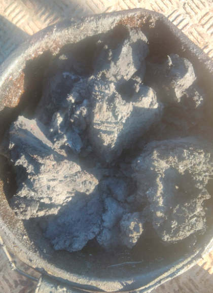 Gallery Image for Black Oil Tank Clean on Re-Gen Robotics